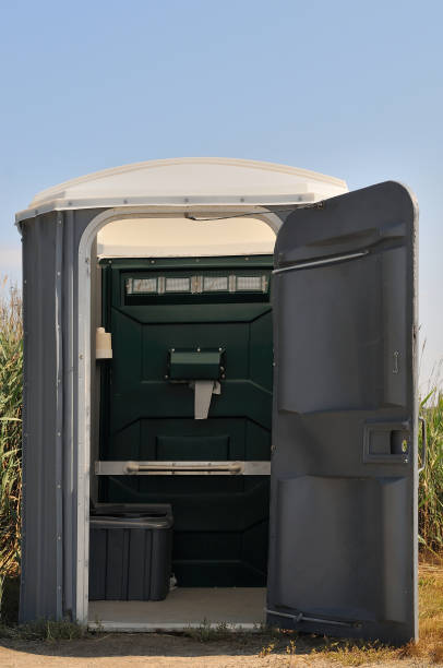 Best Wedding porta potty rental  in Larned, KS